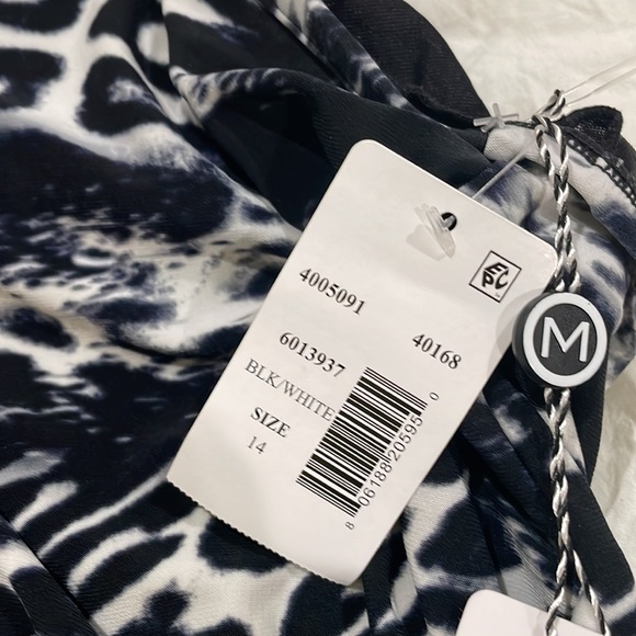 MagicSuit Tankini Top - Picture 4 of 5